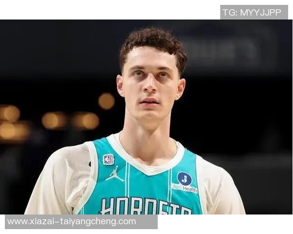 卡尔克布伦纳表现抢眼四投全中贡献双十数据但致命失误令人惋惜